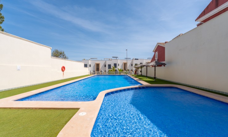 Wederverkoop - Herenhuis - Villamartín