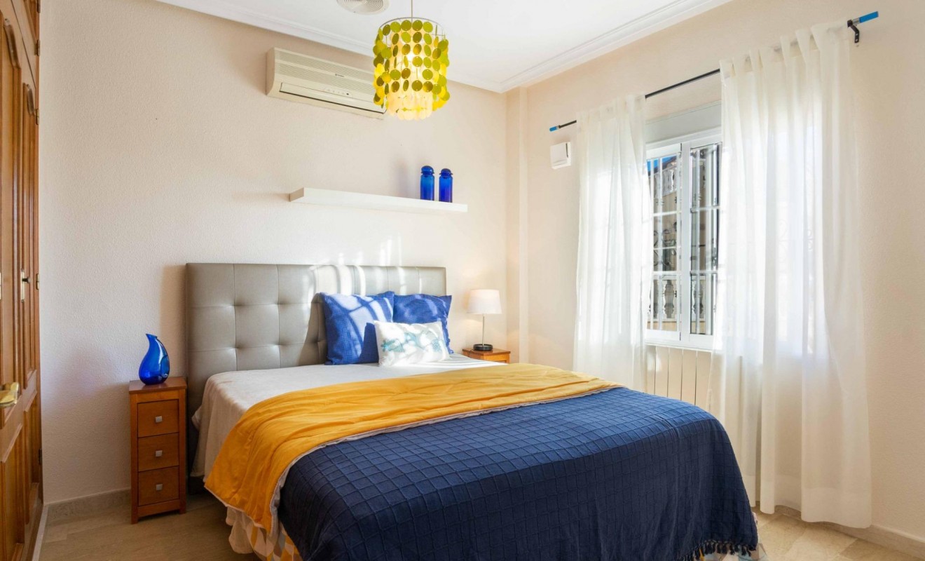 Revente - House - Orihuela Costa - Los Almendros-La Florida