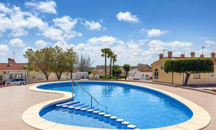 Sale - Bungalow - Ciudad Quesada