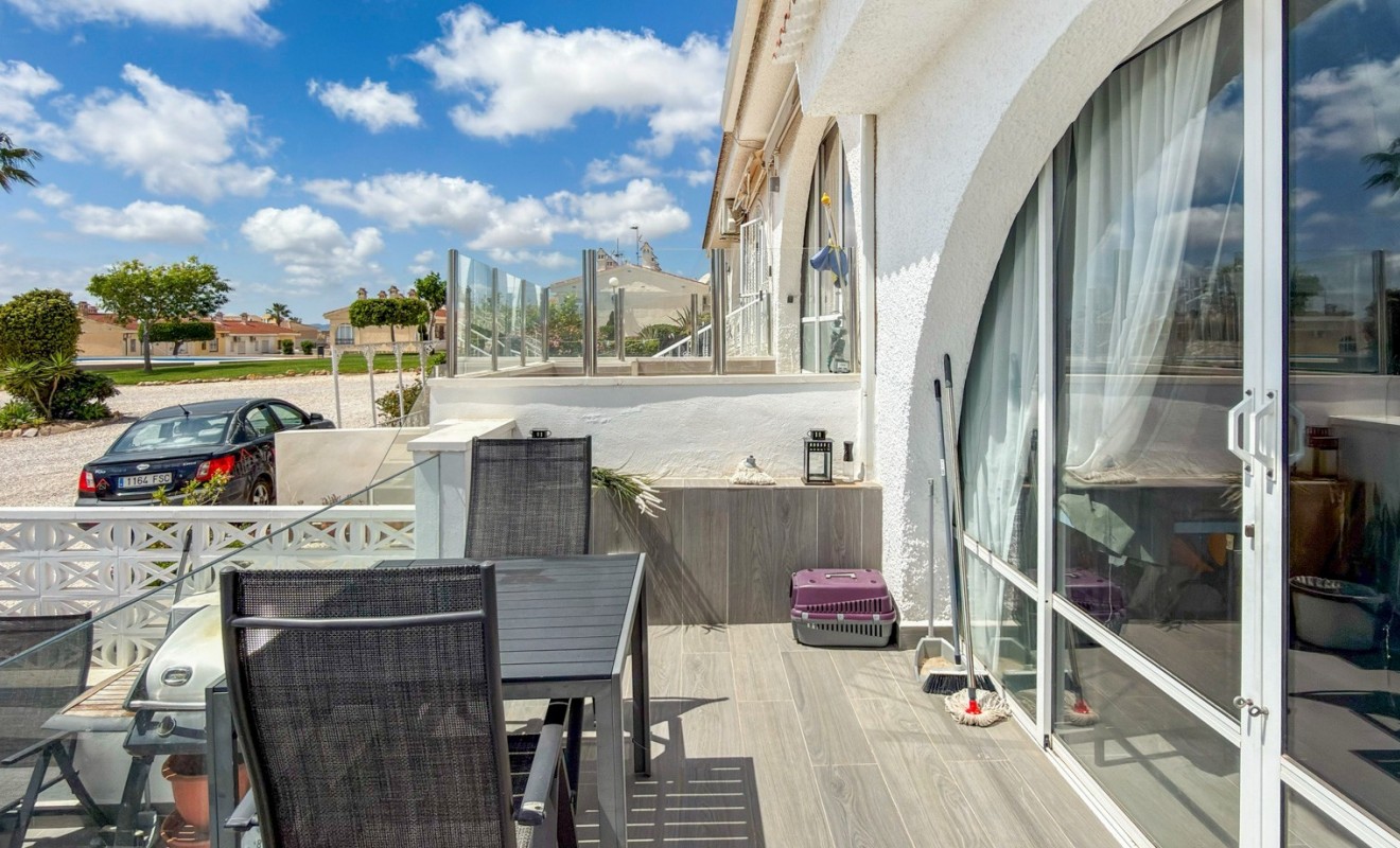 Sale - Bungalow - Ciudad Quesada