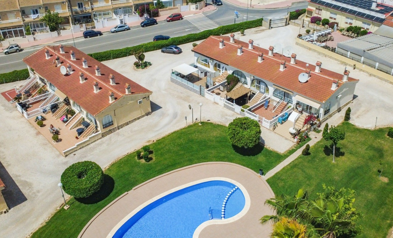 Sale - Bungalow - Ciudad Quesada
