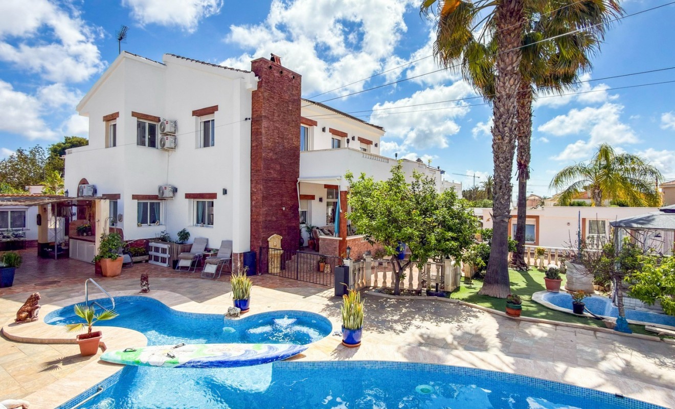 Wederverkoop - Detached villa - Ciudad Quesada