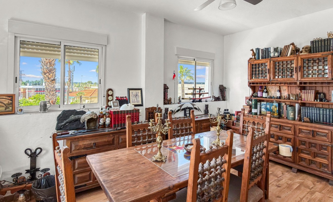 Wederverkoop - Detached villa - Ciudad Quesada