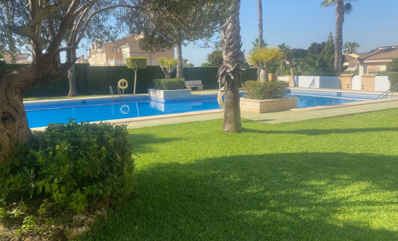 Revente - Maison de ville - Ciudad quesada - Doña pepa
