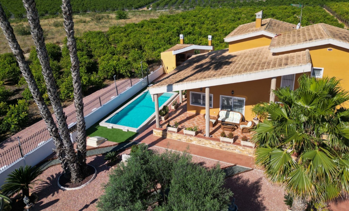 Wederverkoop - Finca / Country Property - Orihuela