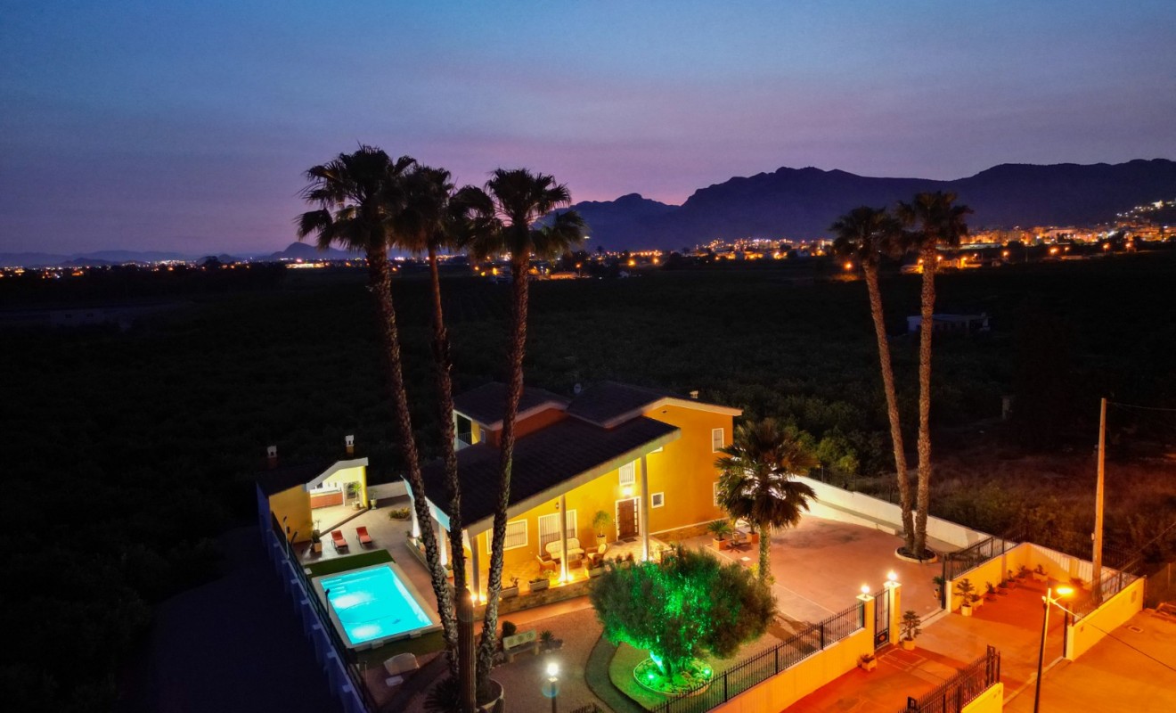 Wederverkoop - Finca / Country Property - Orihuela