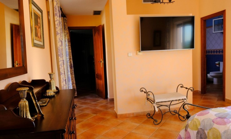 Wederverkoop - Finca / Country Property - Orihuela