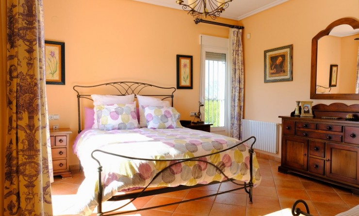 Wederverkoop - Finca / Country Property - Orihuela