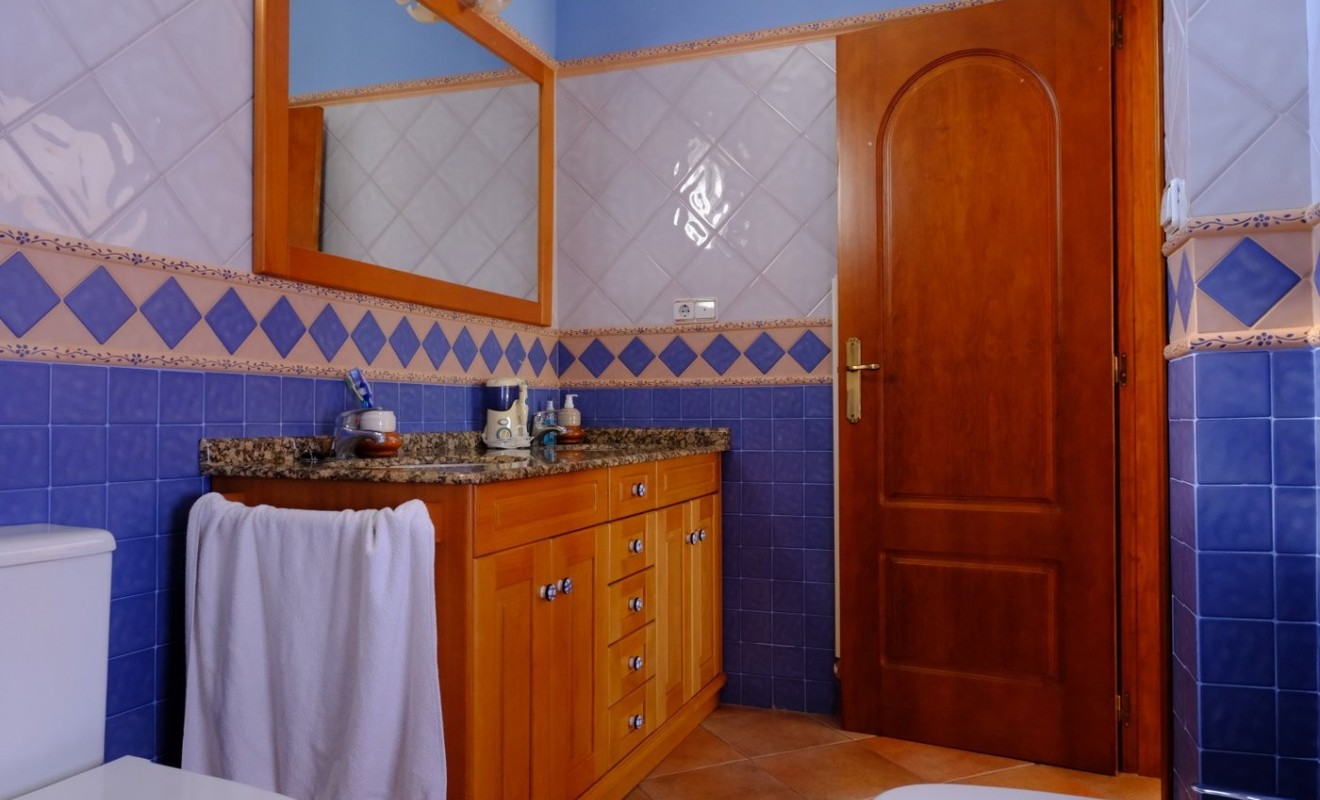 Wederverkoop - Finca / Country Property - Orihuela