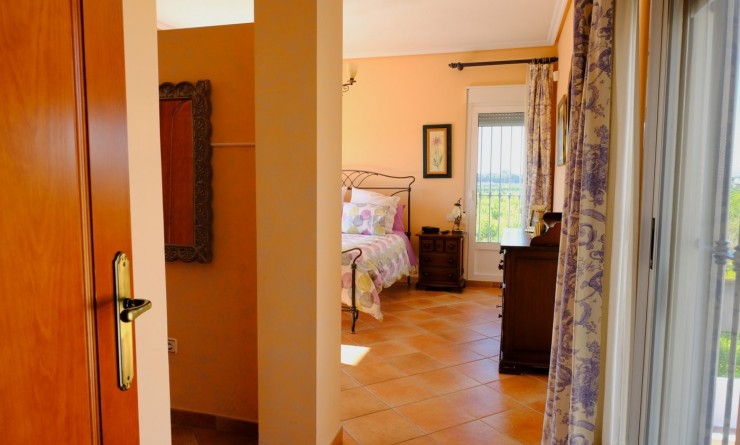 Wederverkoop - Finca / Country Property - Orihuela