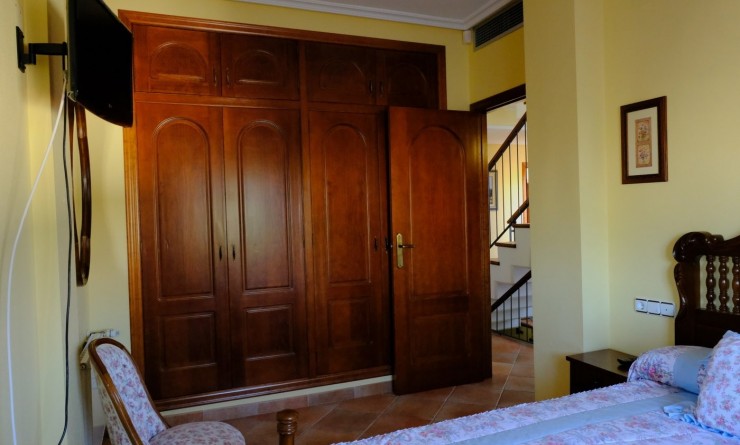 Wederverkoop - Finca / Country Property - Orihuela
