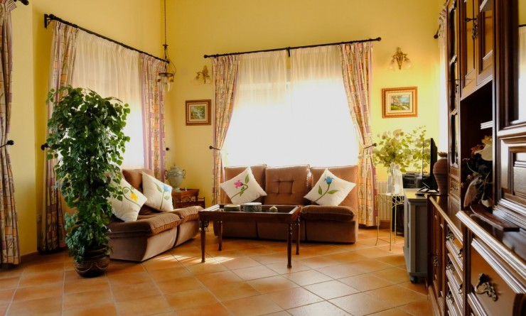 Wederverkoop - Finca / Country Property - Orihuela