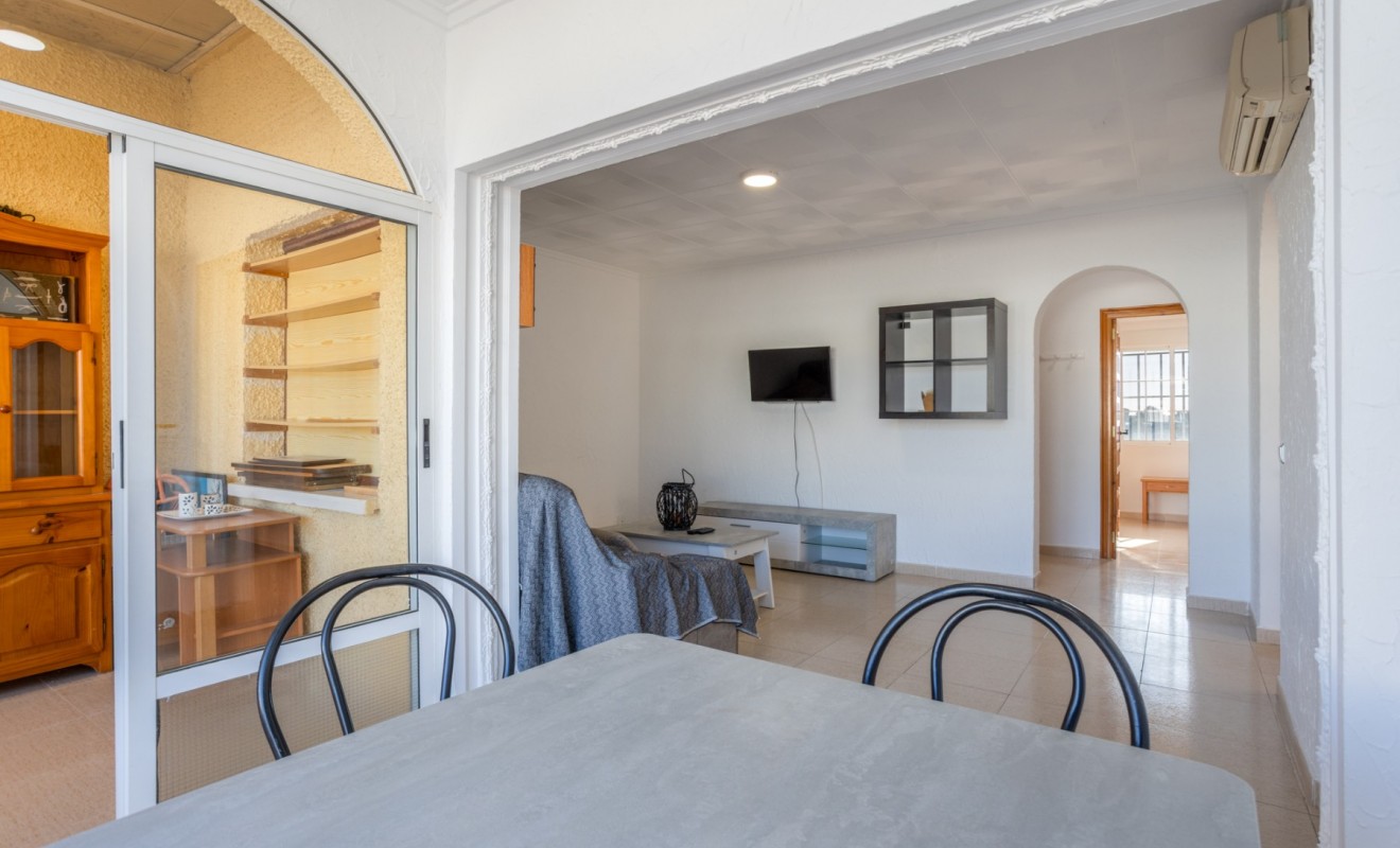 Wederverkoop - Detached villa - Torrevieja - Urbanización San Luis