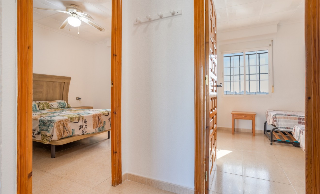Wederverkoop - Detached villa - Torrevieja - Urbanización San Luis