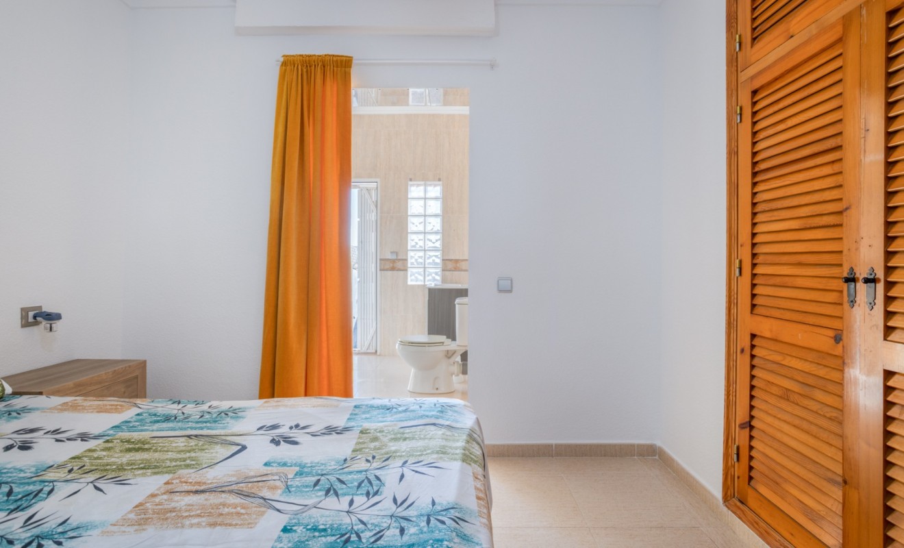 Wederverkoop - Detached villa - Torrevieja - Urbanización San Luis