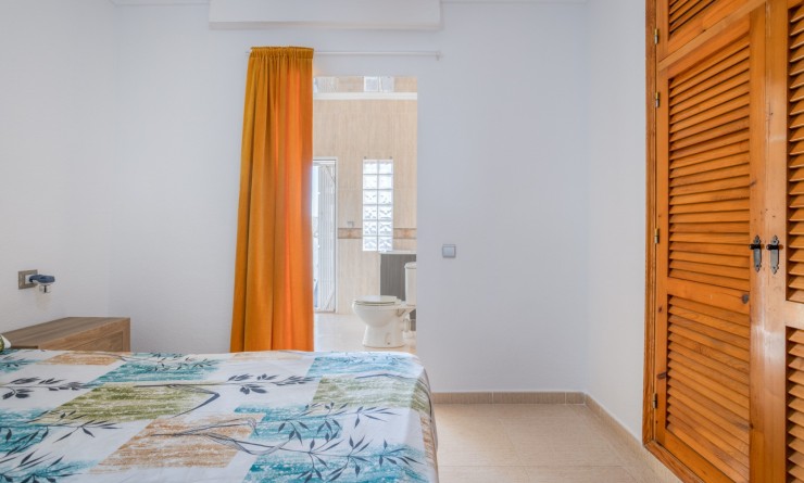 Wederverkoop - Detached villa - Torrevieja - Urbanización San Luis
