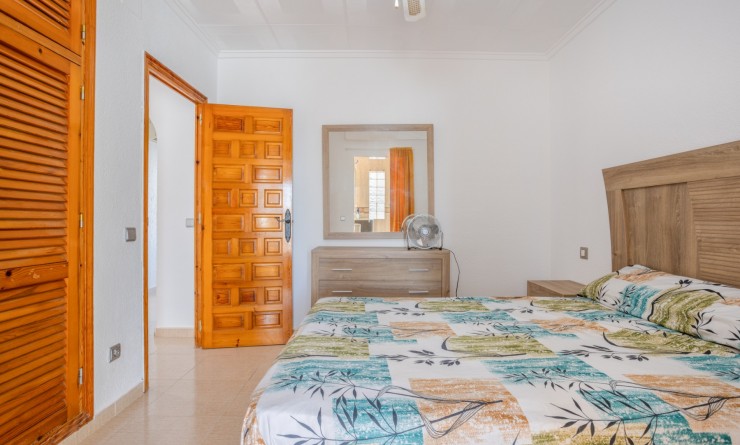 Wederverkoop - Detached villa - Torrevieja - Urbanización San Luis