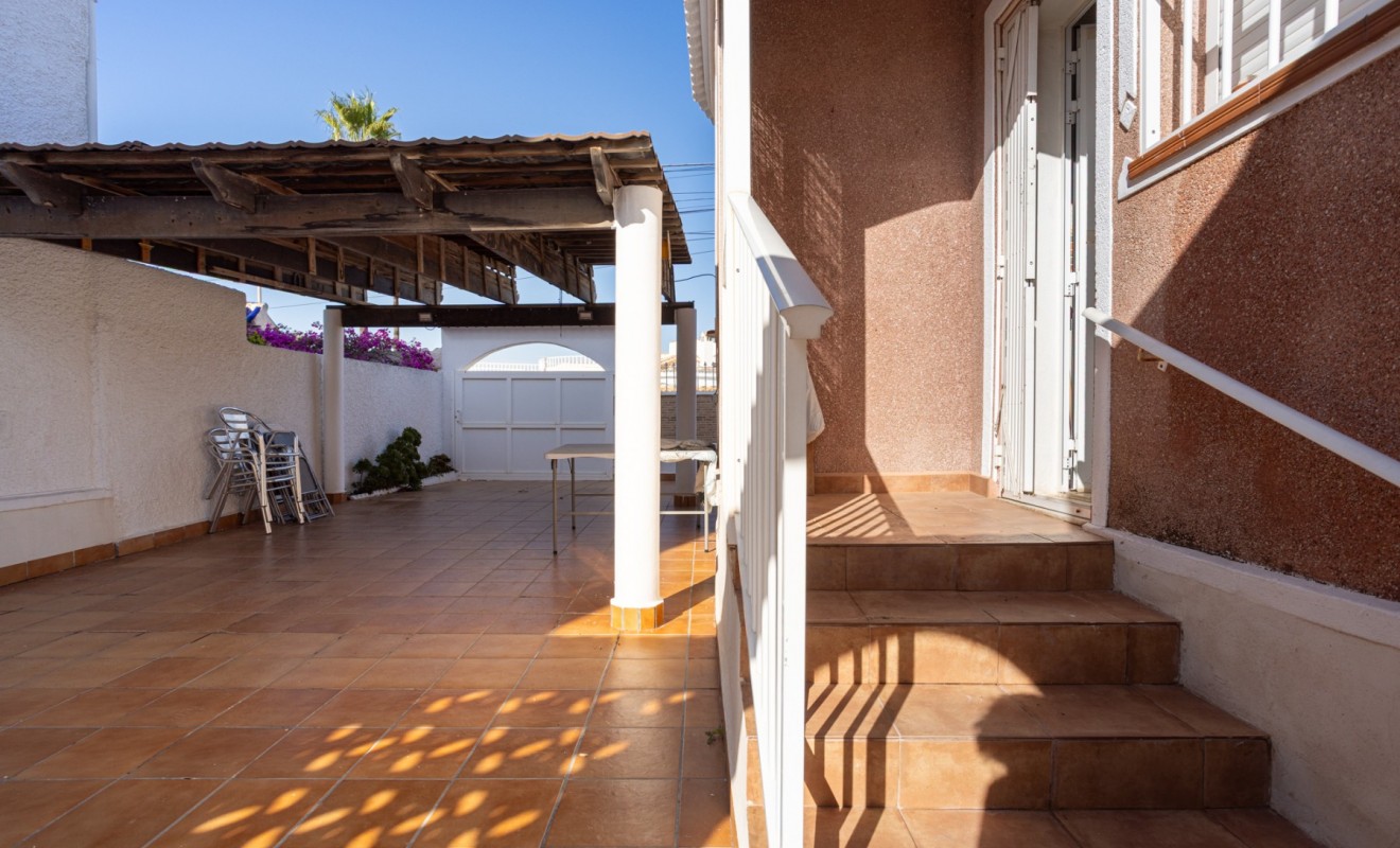 Wederverkoop - Detached villa - Torrevieja - Urbanización San Luis