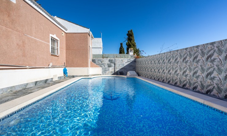 Wederverkoop - Detached villa - Torrevieja - Urbanización San Luis