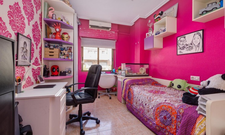 Revente - Appartement - Torrevieja - Centro - Muelle Pesquero