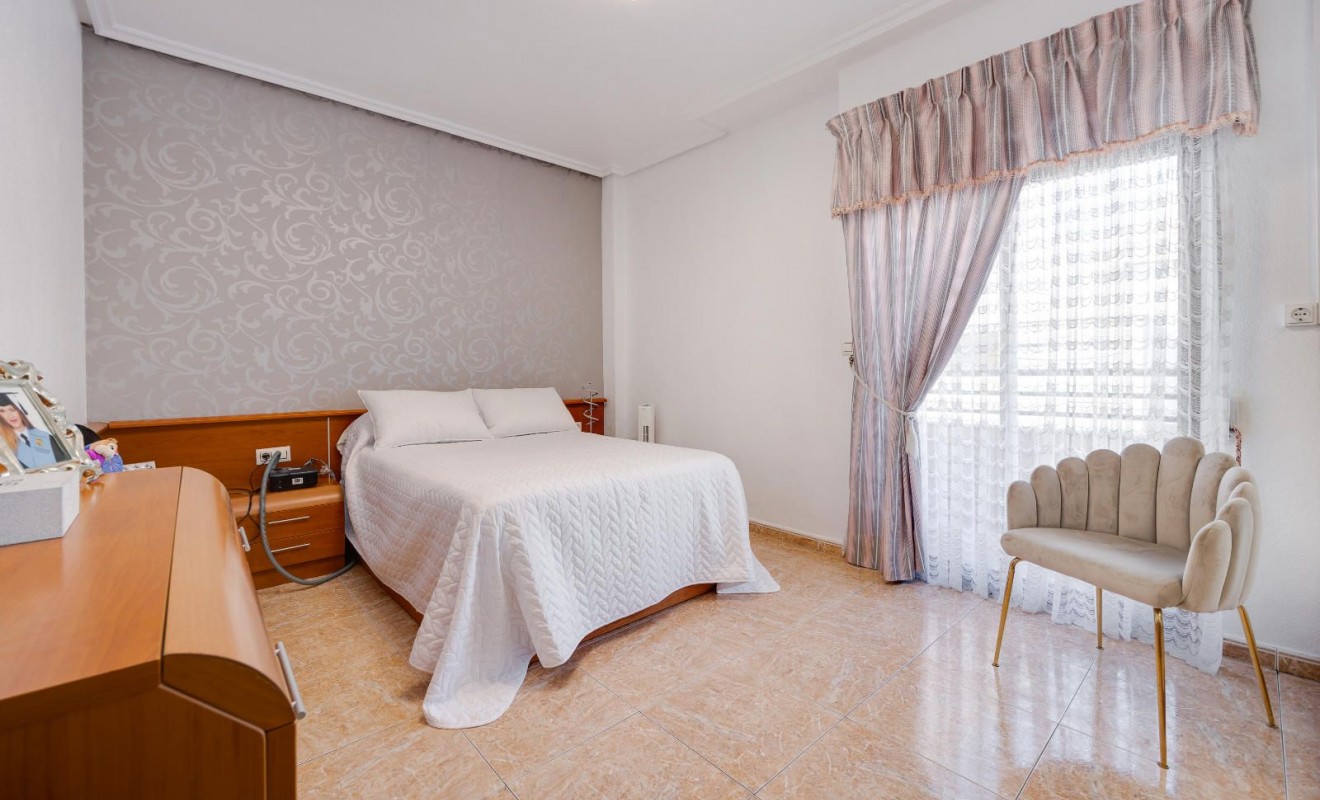 Revente - Appartement - Torrevieja - Centro - Muelle Pesquero