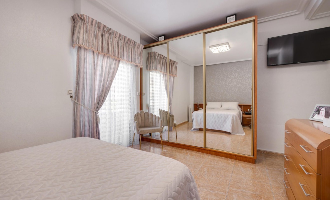Revente - Appartement - Torrevieja - Centro - Muelle Pesquero