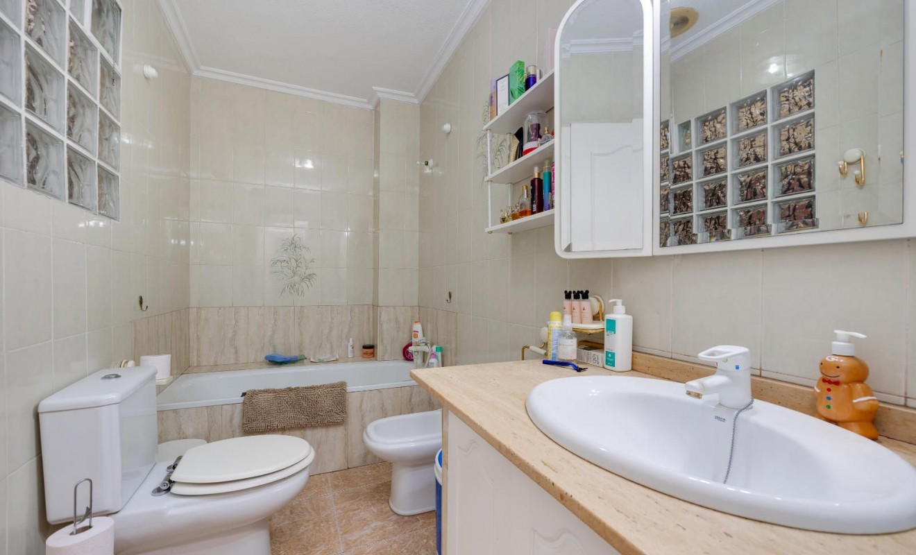 Revente - Appartement - Torrevieja - Centro - Muelle Pesquero