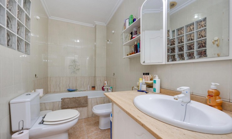 Revente - Appartement - Torrevieja - Centro - Muelle Pesquero