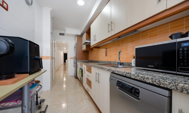 Wederverkoop - Appartement - Torrevieja - Centro - Muelle Pesquero