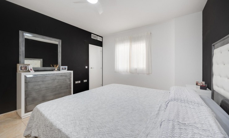 Wederverkoop - Appartement - Torrevieja - Centro - Muelle Pesquero