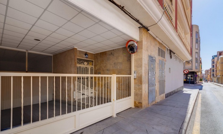 Wederverkoop - Appartement - Torrevieja - Centro - Muelle Pesquero