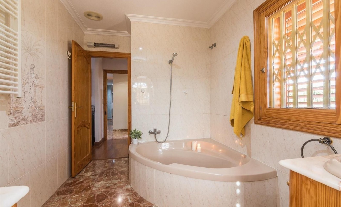 Sale - Detached house - Elche/Elx - Corte Ingles