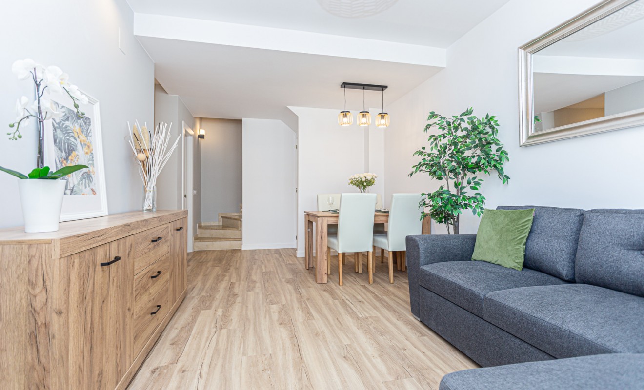Sale - Town House - Los Altos