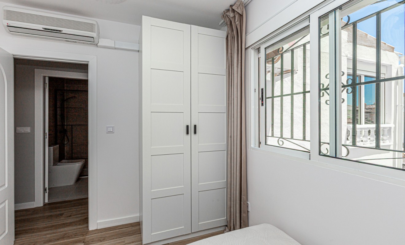 Sale - Town House - Los Altos
