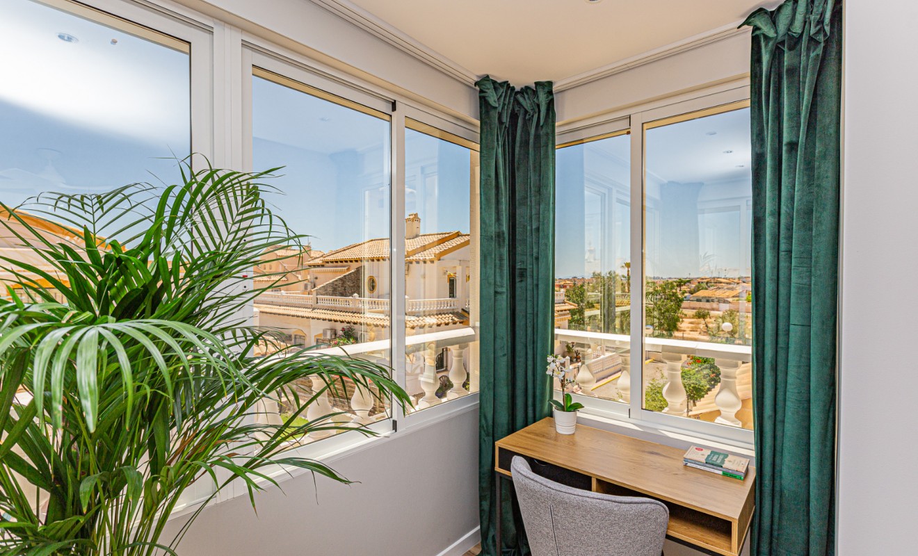 Sale - Town House - Los Altos