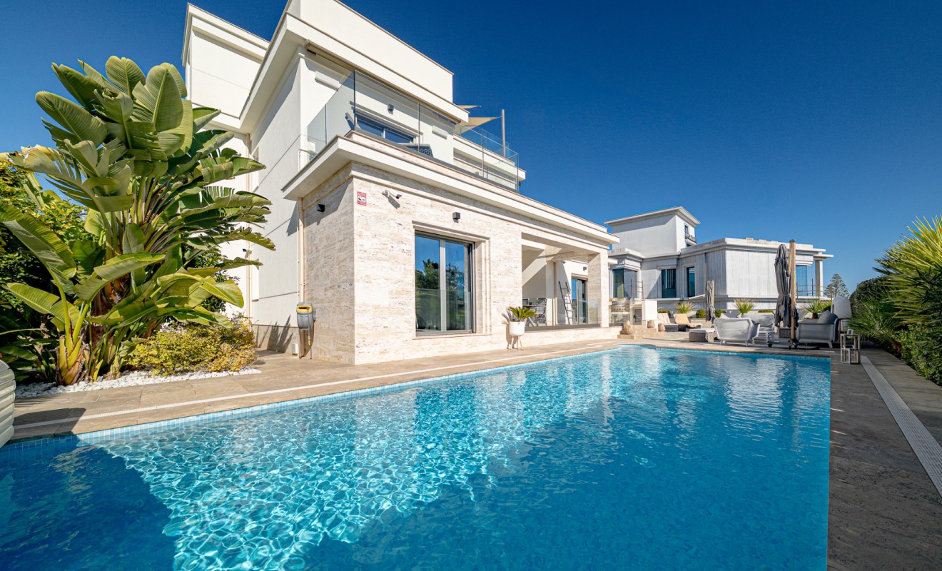 Wederverkoop - Villa - La Zenia - Beachside