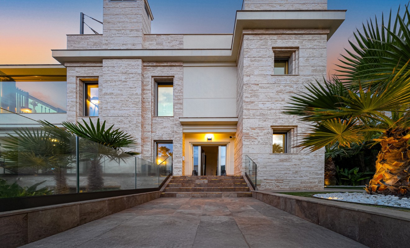 Wederverkoop - Villa - La Zenia - Beachside
