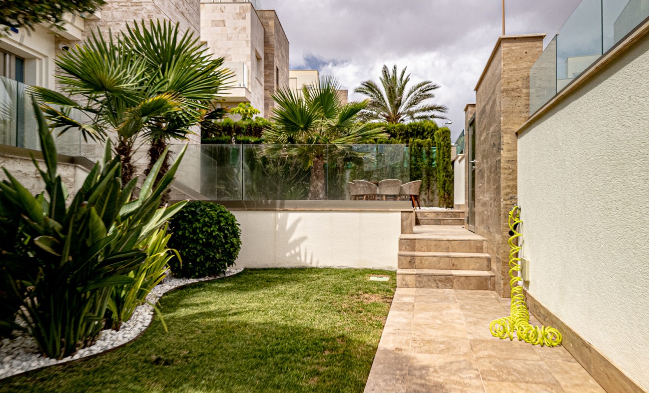 Wederverkoop - Villa - La Zenia - Beachside