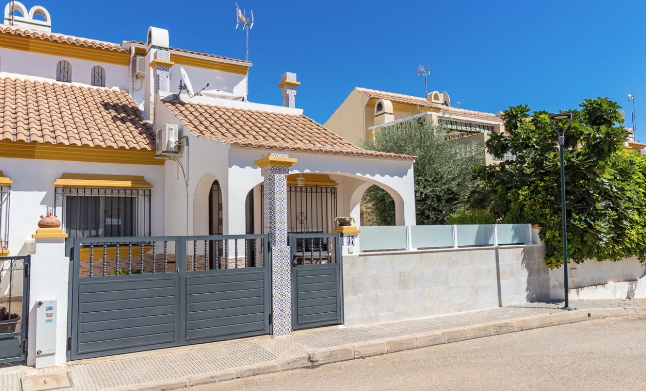 Wederverkoop - Semi Detached Villa - La Zenia