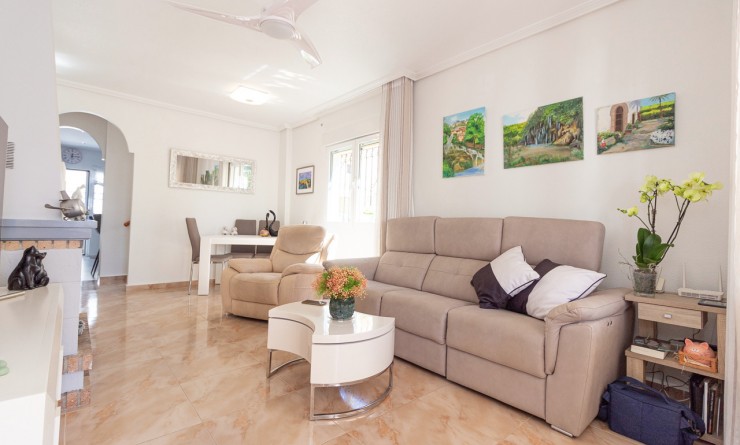 Wederverkoop - Semi Detached Villa - La Zenia