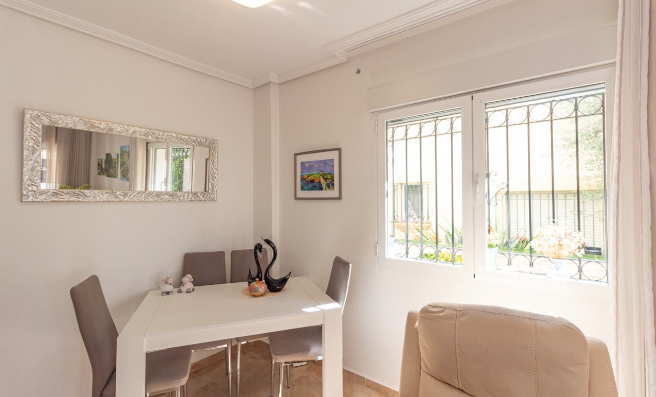 Wederverkoop - Semi Detached Villa - La Zenia