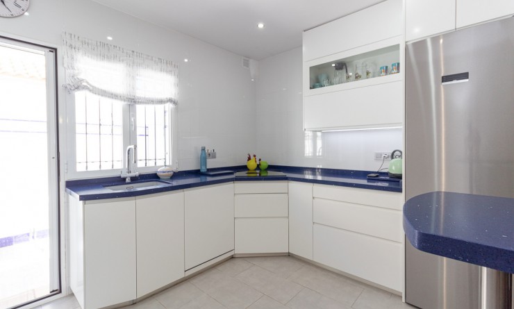 Wederverkoop - Semi Detached Villa - La Zenia