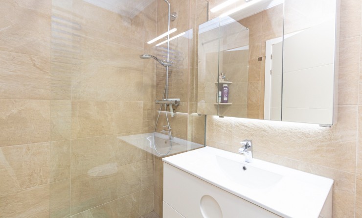 Wederverkoop - Semi Detached Villa - La Zenia