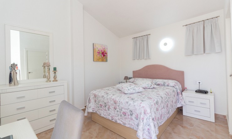 Wederverkoop - Semi Detached Villa - La Zenia