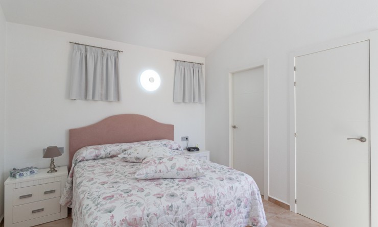 Wederverkoop - Semi Detached Villa - La Zenia