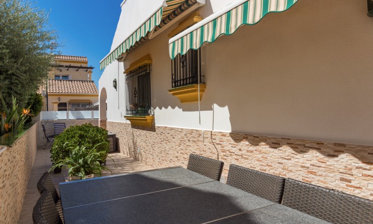 Wederverkoop - Semi Detached Villa - La Zenia