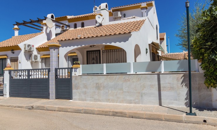 Wederverkoop - Semi Detached Villa - La Zenia