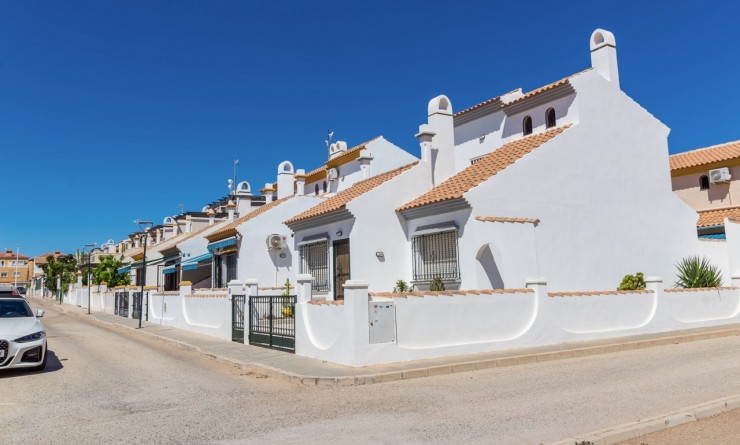 Wederverkoop - Semi Detached Villa - La Zenia