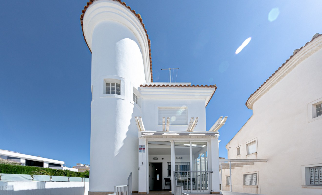 Sale - Villa - La Marina
