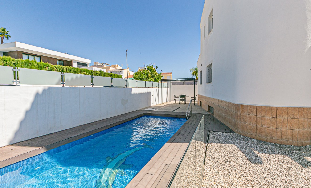 Sale - Villa - La Marina